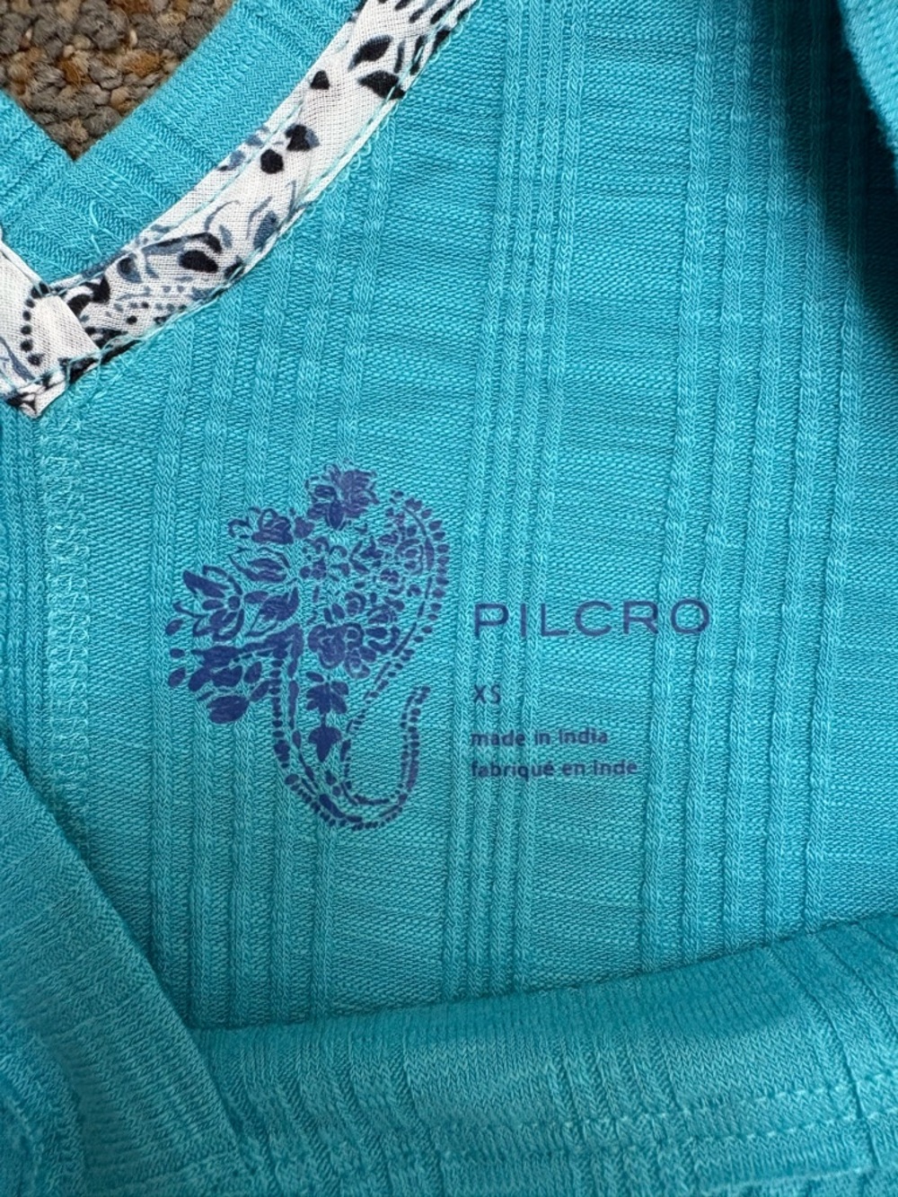 Pilcro Ribbed V-Neck Short Sleeve Top - Picture 6 of 7